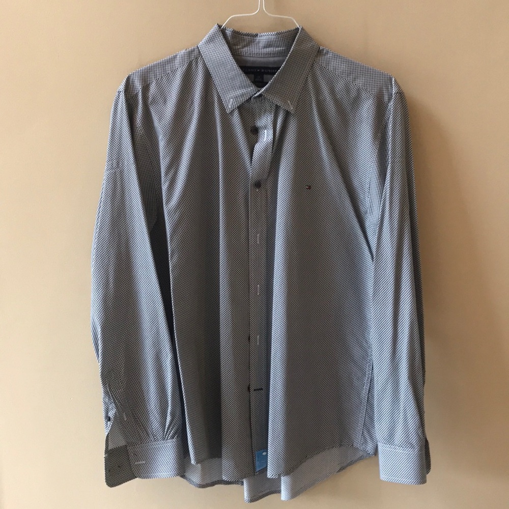 Tommy Hilfiger Men’s Custom Fit long sleeve